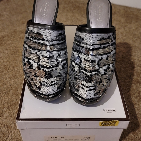 Coach Mules/Clogs Size 8 - Picture 2 of 7